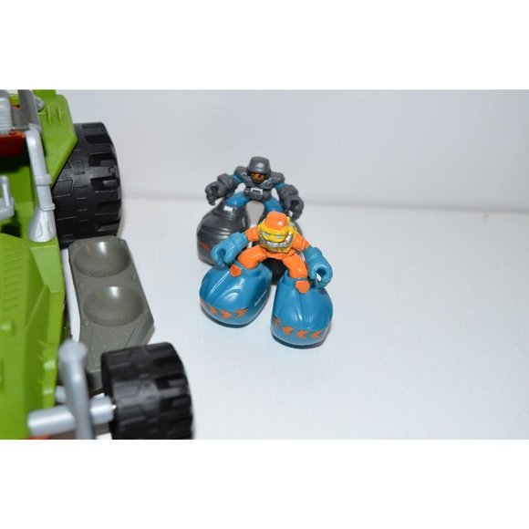 Mattel Matchbox Big Boots 1.75” Action Figure Lot Mini figures w/ dune buggy car - Picture 4 of 12